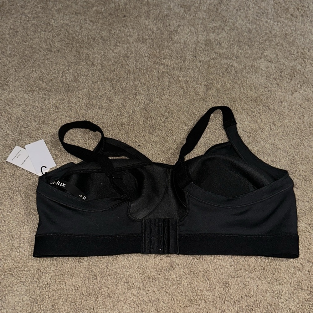 Lukka Lux Asymmetrical Cut-out Sport Cowabunga Bra Black L NWT - Picture 3 of 4